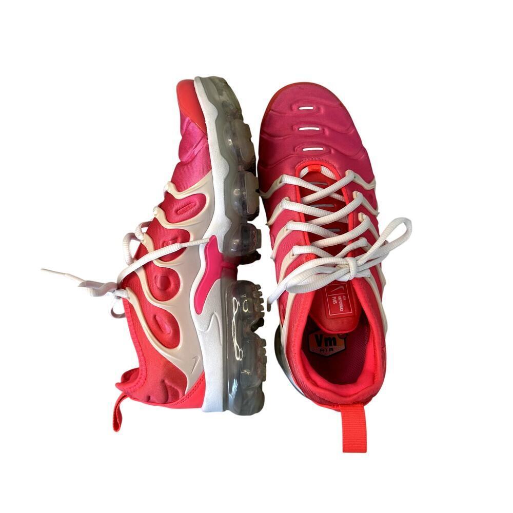 Nike Women's VaporMax Plus Pink Blast Size 7